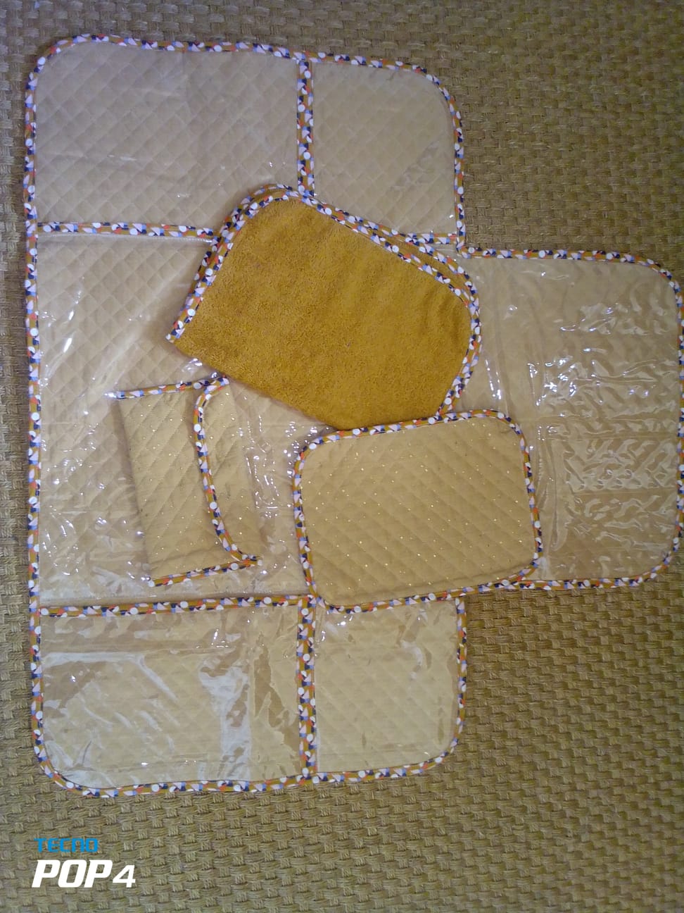 Matelas à langer portables pour bébé -Jaune