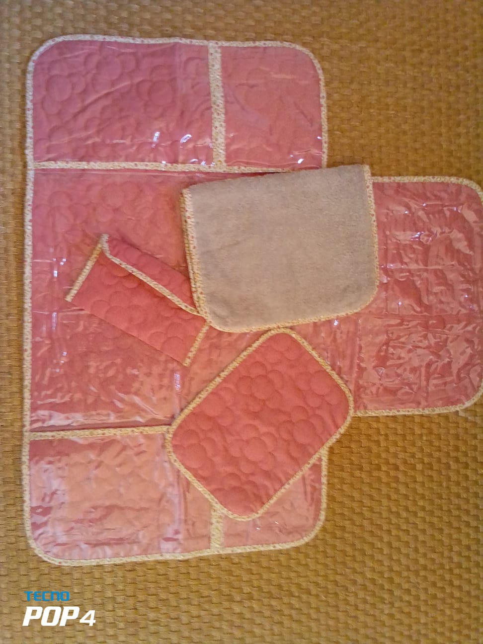 Matelas à langer portables pour bébé -rose